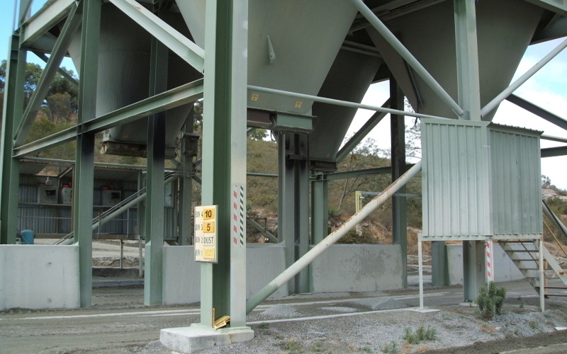 Silo Filling Station- 2 x Bays with 2 x Silos and 4 x Product Chutes in each Bay